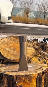Heavy-Duty Log Splitting Cone #handmadewoodsplitting #traditionalhandcraft #handcraftedbyhand #woodsplitter #firewoodsplitter #hardwaretools #farmtools #logsplitter | Unique Craft Yt