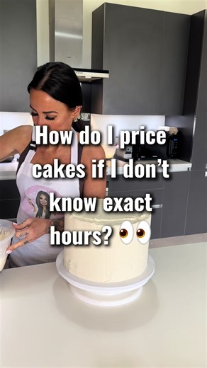 People always ask how I price cakes when I don't know exact hours... this is how 👀 #cake #caketok #cakedecorating #edinburgh #fyp