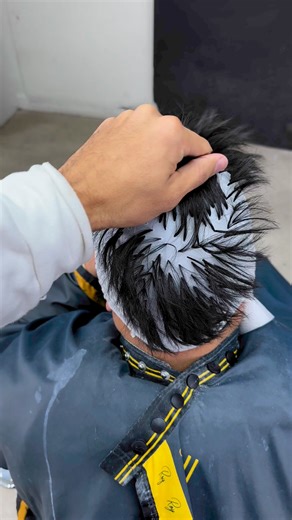 Mechas platinadas perfectas #color #colorimetria #barber #color #mechas #mechasbalayage | Barberroy