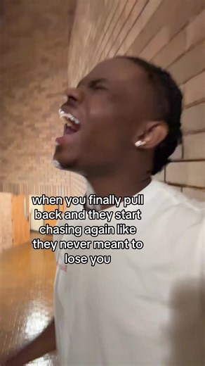 ￼ (@whackeddd)’s video of pullback