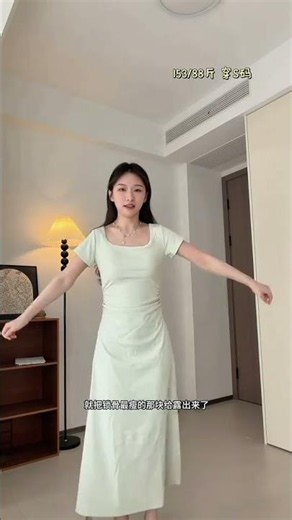 这次小心机的连衣裙！日常简约又不简单！ #学士服内搭连衣裙测评 #小个子穿搭 #连衣裙 #设计感连衣裙 #有袖连衣裙