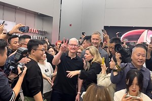 Tim Cook: Chinese app developers can succeed globally in AR in future