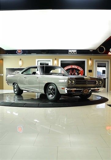 Introducing our New Arrival! 1969 Plymouth Road Runner 😍🩶 Available Now!