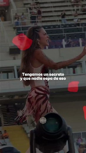 Si lo nuestro no está bien, sin querer uno se enamora (Letra/Lyrics)