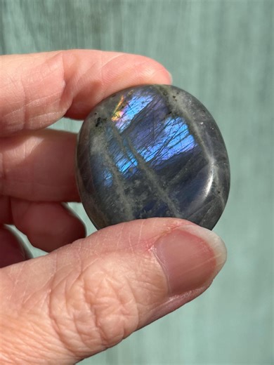 Labradorite Palm Stone Crystal (B18) - Etsy