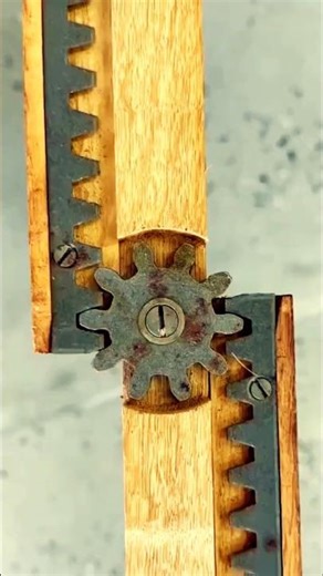 🌀 How a Sliding Gear Cabinet Door Works!