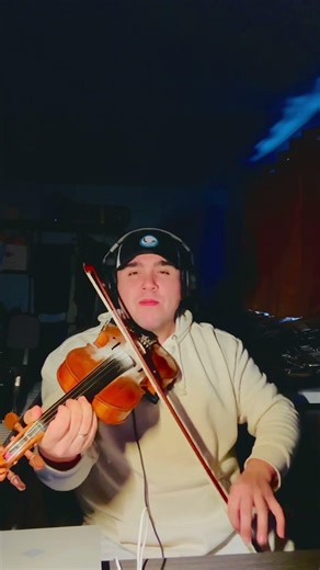 Another day, another chance to try out a fiddle reel 🎻🎻🎻 #fiddle #fiddler #celtic #folkmusic