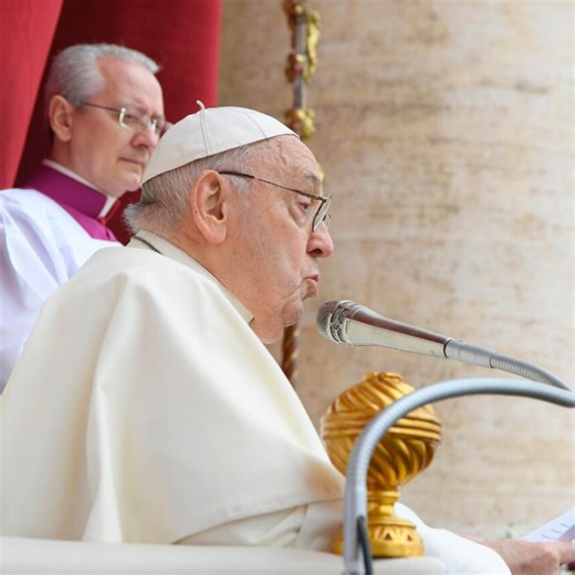 Pope Francis laments the lost smiles of children who endure the horrors of war in various parts of the world. The Pope appealed for renewed efforts for peace as he spoke on Easter Sunday at the Urbi et Orbi address. Read more: https://www.vaticannews.va/en/pope/news/2024-04/pope-francis-remembers-world-conflicts-at-urbi-et-orbi.html | Vatican News