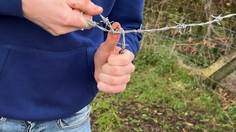"Fixing a Fence in Just 2 Minutes with The Hammer Trick "