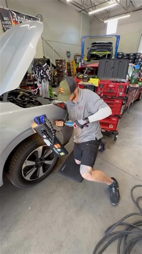 PDR & Automotive Appearance Trade School on Instagram: "💰YOUR PAYCHECK SHOULD MATCH YOUR POTENTIAL💰IF IT’S NOT, YOU’RE IN THE WRONG PLACE. Our Brand Agency Director spent several days on the ground with Jeremy, a proud Ding King graduate and the owner of @dent_delete_ in Phoenix, Arizona. The goal was simple. Document the real story. No scripts. No hype. Just firsthand insight into what career transformation actually looks like when the right training meets the right work ethic. Jeremy came fr