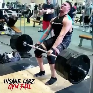 What Happens When you Don’t Use The 🆕 @insanelabz Psychotic® Test When Hitting Deadlifts 😂 www.InsaneLabz.com | Insane Labz
