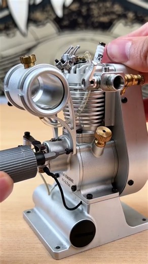 DIY the World’s Smallest Single-Cylinder Engine.#engineering #model #engine #diy #harleydavidson