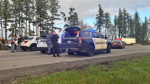 I-5 blocked near Chehalis, WA due to barricaded suspect