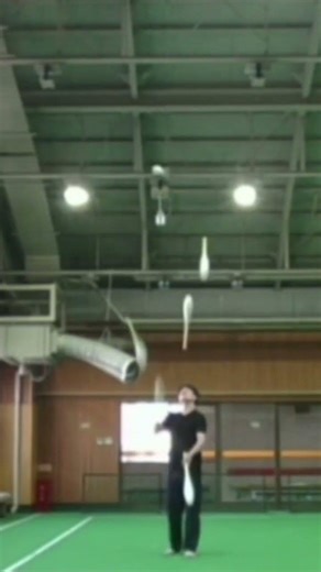 Total Control, from our live stream training session #juggling #worldjugglers