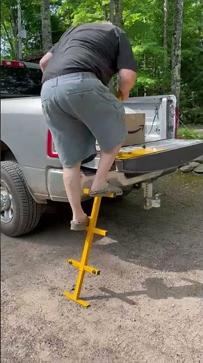 NMIC Tailgate Ladder