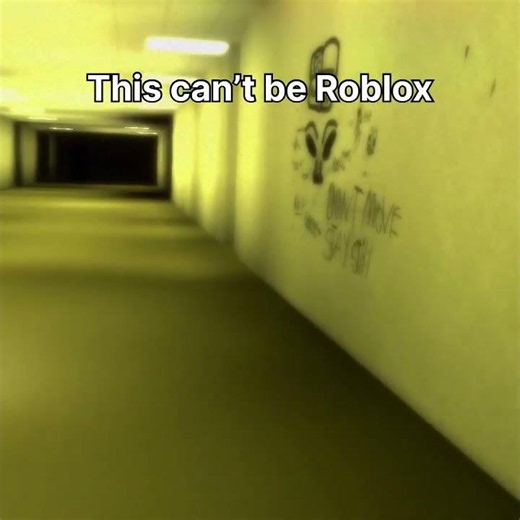 The Roblox Backrooms🤯 #roblox #robloxtrend #robloxbackrooms