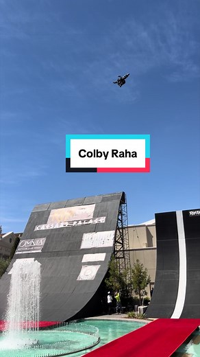 Colby Raha Breaks World Record at OMNIA Dayclub Opening