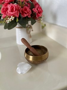 Bol chantant tibétain fait main avec coeur en cristal de sélénite : bol pour chakras de méditation - Etsy France