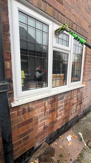 These were some filthy windows that we brought back to life #wolverhampton #windowcleaning #happyfriday #cleanwindows #fridayvibes | Window kings cleaning services