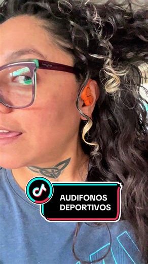 Estos audífonos deportivos no se caen de tu orejita por nada, pero además se escuchan y te escuchan súper bien!!! #TikTokShopMx #Shoptoker #audifonos #auriculares #deportivo @DMOOSTER MX @Check Azul Media 🔵