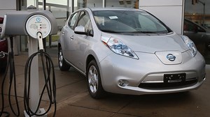America's First Electric Vehicle Showcase Opens in Oregon
