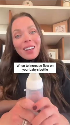 How to know when to increase flow on your baby’s bottle If you’re a bottle feeding parent stop scrolling 🛑 I talk alot about bottle feeding technique but something else that’s equally important is flow. The flow of the bottle can make a huge impact on how baby eats. If baby is showing any of the signs I mention in this video it may be time to adjust the flow. And if your little one is happy, gaining weight, and has enough wet and dirty diapers there’s no need to increase flow speed as they age-