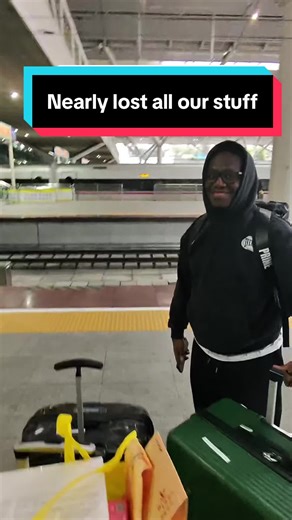 God was on my side, I nearly lost my passport, laptop, camera & all the footage from the trip 😭 Would of been a long day #china #bullettrain #deji #jallow #epicfail