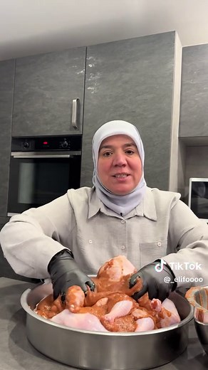 Knusprige Hähnchenschenkel aus dem Ofen zubereiten
