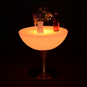 [Hot Item] LED Furniture Factory Modern Outdoor Garden LED Bar Stools and Tables