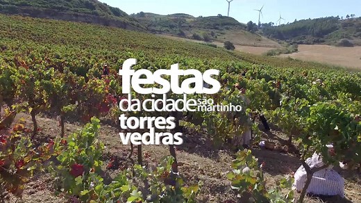 Festas da Cidade, de 27 de outubro a 11 de novembro! Delicie-se com as iguarias das Tasquinhas, passe pelo Festival do Pastel de Feijão... e, claro, prove os Vinhos no Mercado! Vão ser 16 dias marcados pelo ritmo do festival Acordeões do Mundo... Um programa "em cheio" que termina com a Grande Final do Festival das Vindimas. Venha celebrar Torres Vedras connosco! Consulte o programa em www.torresvedrasemfesta.com #torresvedras #torresvedrascm #festasdacidade #tasquinhas #festivaldopasteldefeijão