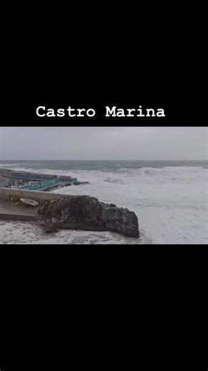Meteo Martano on Instagram: "La marina di Castro interessata da una forte mareggiata 🌊 #salento #weareinpuglia #meteomartano #castro #harry"