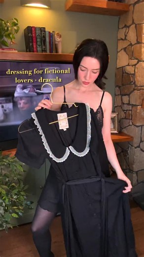 Melanie Murphy on Instagram: "Dressing for fictional lovers episode 1: Dracula 🧛‍♂️ Inspired by a video by my dear friend @hannahwitton where she went on imaginary dates! When I was a kid and my mates fancied Steve from Blues Clues I only had eyes for Gary Oldman’s Dracula ❤️‍🔥🤣 Look I’m not trying to compete with a man whose been alive for centuries okay but what I CAN do is match his colour palette 🖤❤️ 👗 This gorgeous Halloweeny vibes dress was gifted by @joanieclothing from their new col