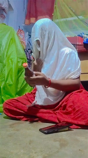 A disabled duckling helps his cat frend 👋❣️#duckrescue #cuteanimal #animalrescue