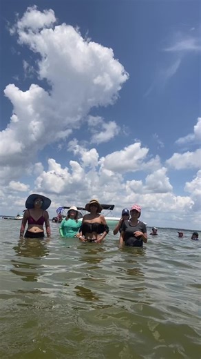 Iskiri by Filipinas in Lake Livingston