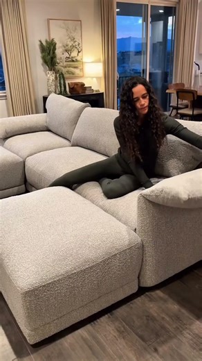 🛋️ So so cozy! @chitaliving never disappoints 💫 loving my new sectional sofa