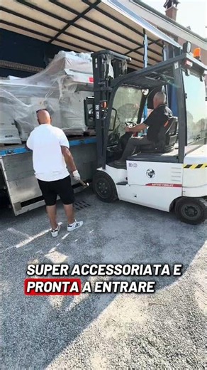 È arrivata la SCM Nova SI 4! Il pezzo che completava il nostro showroom 🚛