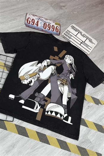 The coolest weapon in anime history. 🌙💀 #SoulEvans transforming into a death scythe changed the game for weapon design. This Oversized Graphic hoodie features the sharp, angular art style that made #SoulEater a visual masterpiece. The Heavy Cotton gives it the structure of a protective layer, perfect for hunting Kishin eggs. Don't just carry a weapon; be the weapon. 🎒🗡️ #SoulEaterAesthetic #MakaAlbarn #anime