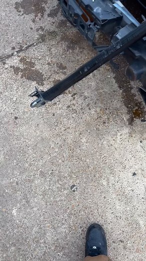 13 reactions · 4 comments | 2009 Jeep Grand Cherokee Srt8 6.1 motor swap #jeep #srt8 #grandcherokee | Tree Shmoney Glock | Facebook