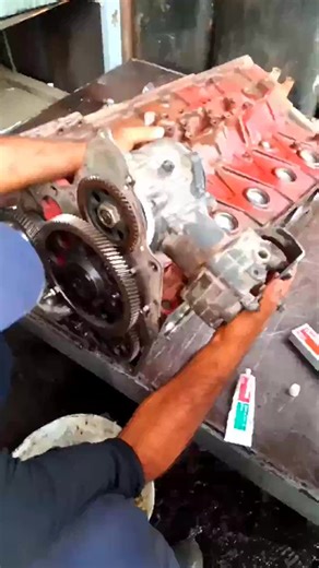 1.4K views | Truck engine repair! How to engine repair #engine #skills #howto #shorts #reels | Jeimy Cobb | Facebook