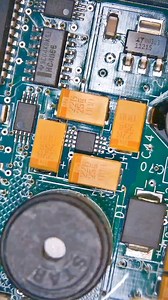 Desoldering Four Capacitors Without Flux. #desoldering #solderingiron #motherboardrepair #solderingstation #electronicsrepair | Nebs Alfonso | Facebook