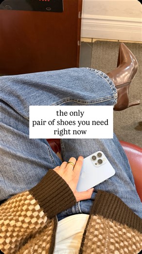 Mariam Shakeel on Instagram: "Once you try On Cloud, there’s no going back. Lightweight, incredibly comfortable, and designed to move the way your body actually moves. Whether you’re running, walking, or on your feet all day, these shoes feel like support without the heaviness. Performance, comfort, and style—finally in one pair. Worth every step. ☁️👟 @on #OnRunning #OnCloud #CloudTec #RunOnClouds #ComfortRedefined #EverydayPerformance #LightweightShoes #RunningLifestyle #PremiumFootwear #moveb