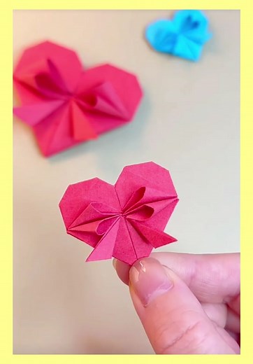 告白に役立つ♡超簡単#craft #papercraft #handmade #diy #love #ラブ #ハンドメイド #ハンドメイドアクセサリー #可愛い #手作りプレゼント #簡単 #好きな人#告白 #女子高生 #女子 ##じょsi#折り紙め