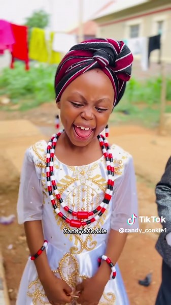 Funny Wedding Day Moments: Candy & Cookie Comedy