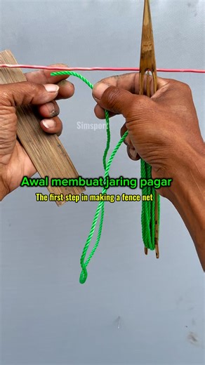 Simsport | Step by step instructions for making multipurpose nets that can be used for garden fences, chicken coop fences, etc. #multipurposenet | Instagram