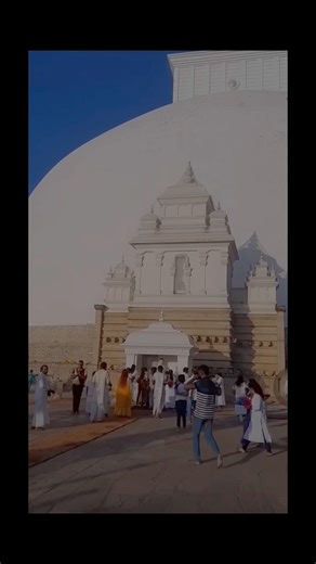 Most beautiful temple in Sri Lanka 🙏🌍#youtubeshorts #srilanka