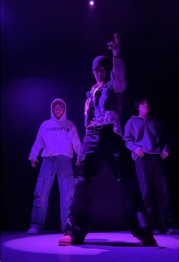 🕺 #LAY #LAYZHANG #ZHANGYIXING #张艺兴 | Lay Zhang