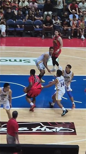 Jericho Cruz Lay-up #smb #sanmiguelbeermen #pba #basketball #philippinesbasketball