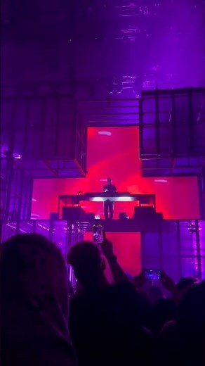 Martin Garrix & Madonna Bizarre Live *UNRELEASED* | Chicago Americas Tour