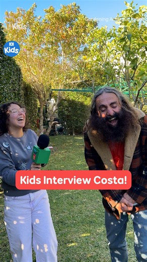 Our junior gardeners surprise Costa on set and ask him their burning questions! 🎤🍃 #gardeningaustralia #abckids | ABC Kids Community