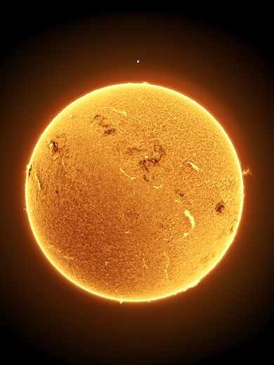 Extreme Sun Close up! Captured Through My Telescope #astronomy #space #solarsystem Behold the incredible size of our Sun! In this short, we begin with a full-disk view of the Sun’s, captured through my short focal length solar telescope, then zoom to extreme details captured with my main long focal length Solar telescope. Both telescopes were filming the same active region — giving you a true sense of just how massive and dynamic the Sun really is. This time-lapse showcases real solar activity i